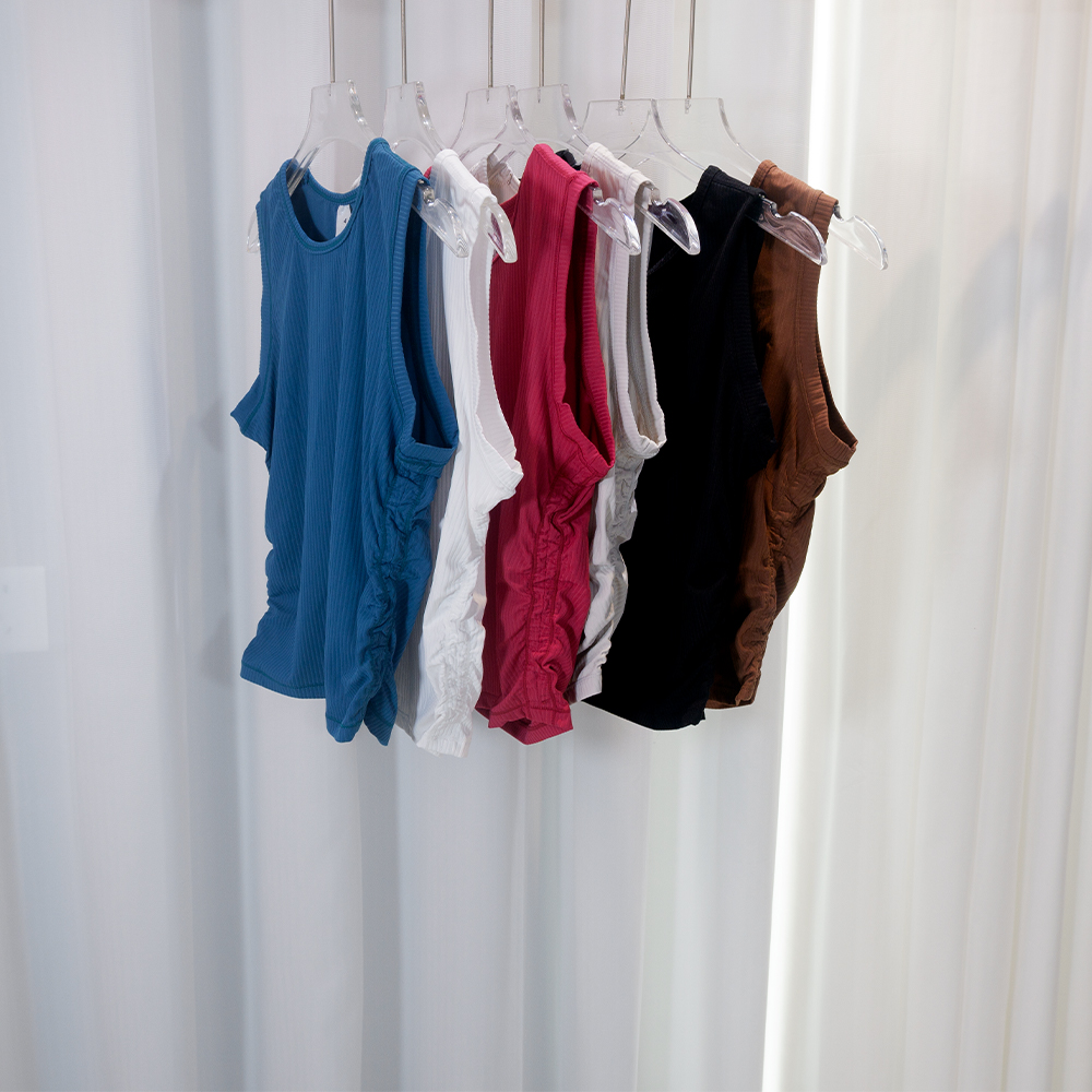 Tank Top Ribbed - เสื้อกล้ามรัดรูปสำหรับโยคะฤดูร้อน แขนกุด เสื้อยืดสั้นทรงเข้ารูป เอวสูง กระชับสัดส่วน สวมใส่สบาย