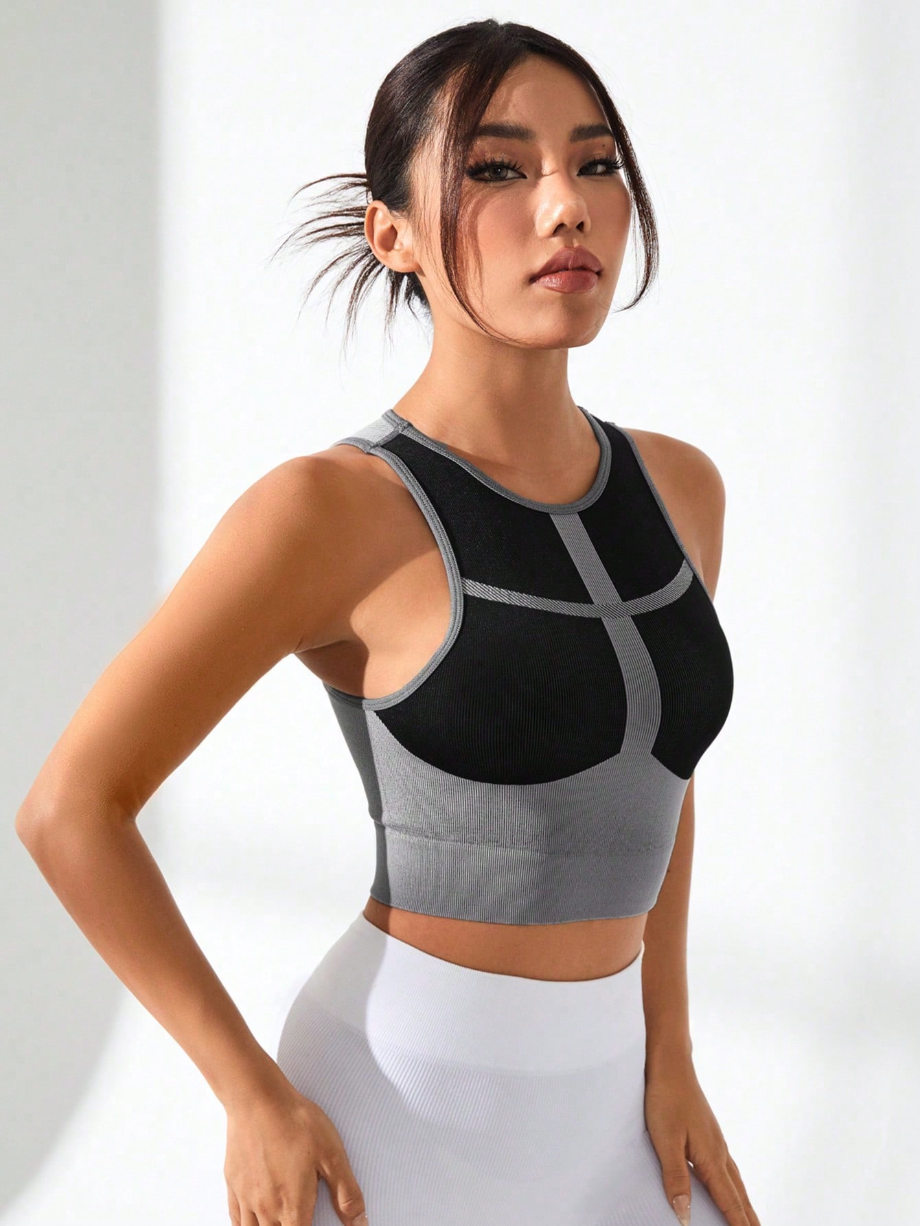 เสื้อกล้ามครอปผู้หญิง คอวี แต่ - Tank Top Ribbed บทวิจารณ์และราคา