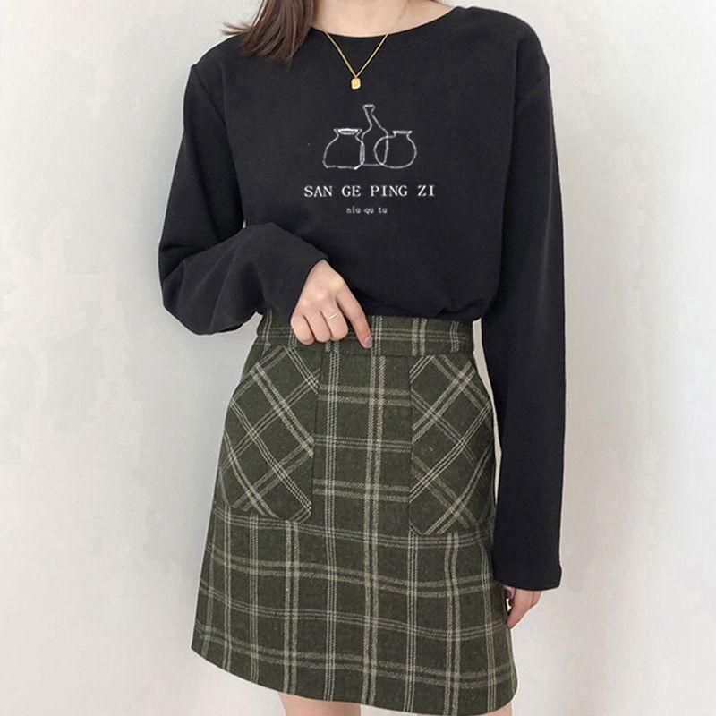 เสื้อผู้หญิงสไตล์เกาหลี คอกลม  - Undershirt Crew Neck บทวิจารณ์และราคา